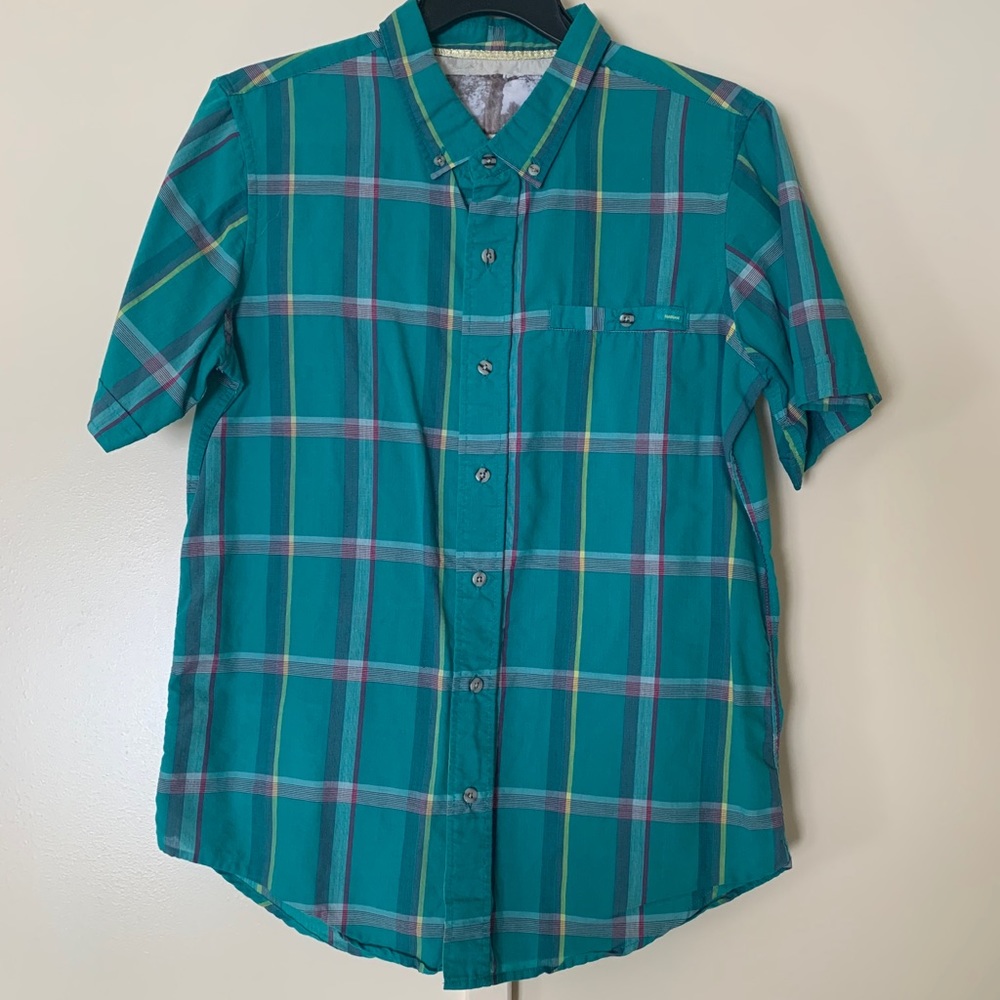 Short sleeve dress shirt